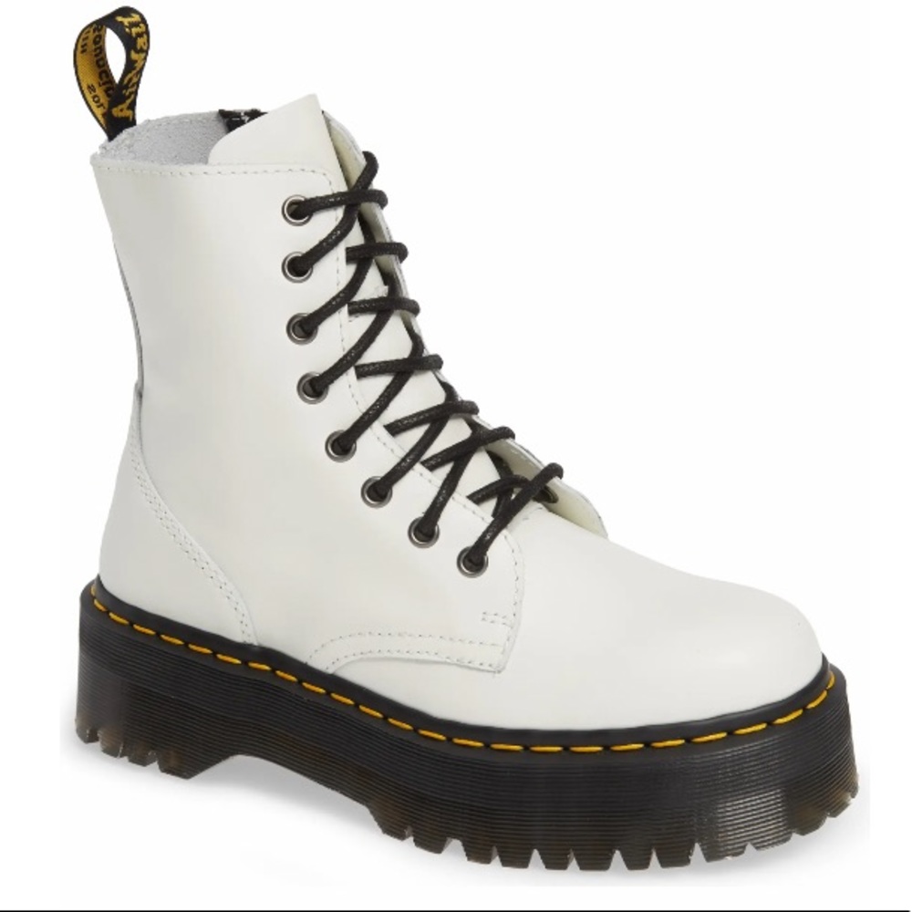 Dr. Martens ‘Jadon” boot